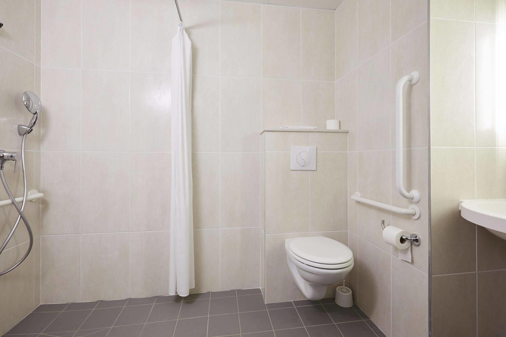 B&B Hotel Morlaix Saint-Martin-des-Champs  Exteriör bild